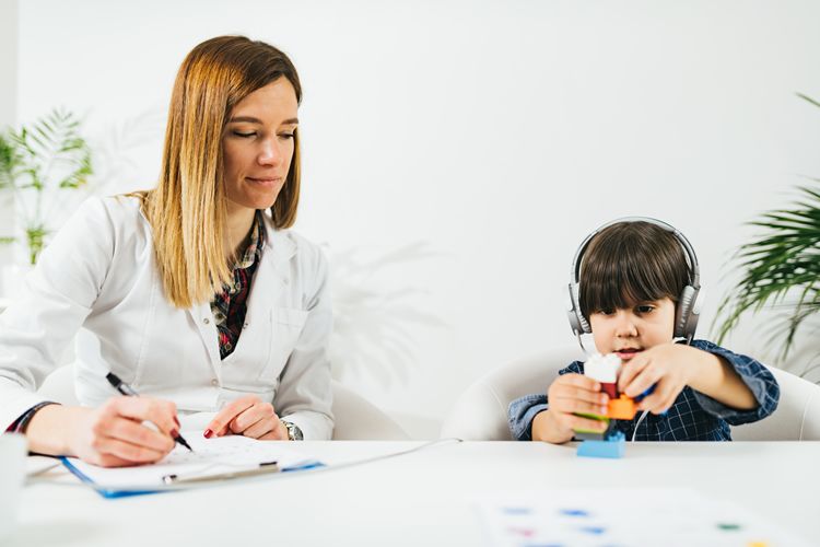 Sessões de Fonoaudiologia, Psicologia e Terapia Ocupacional para Autistas