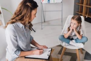 Sessões de psicologia infantil para Autistas