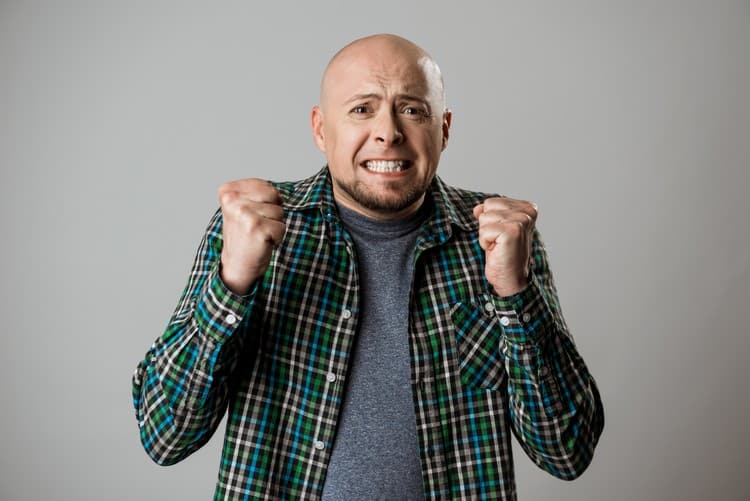 Adulto autista com rigidez cognitiva